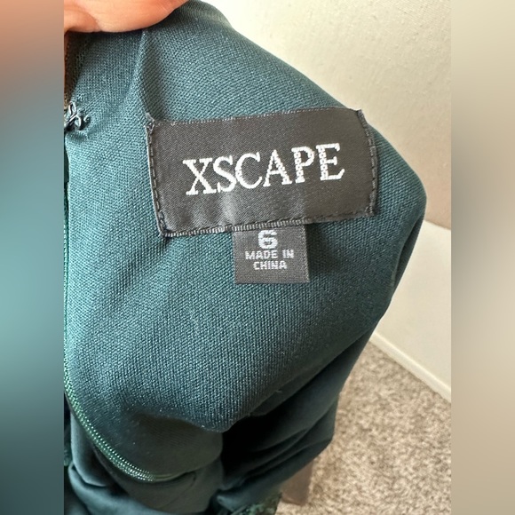 XSCAPE Women’s long sleeve sequence Green size 6 - Picture 7 of 7